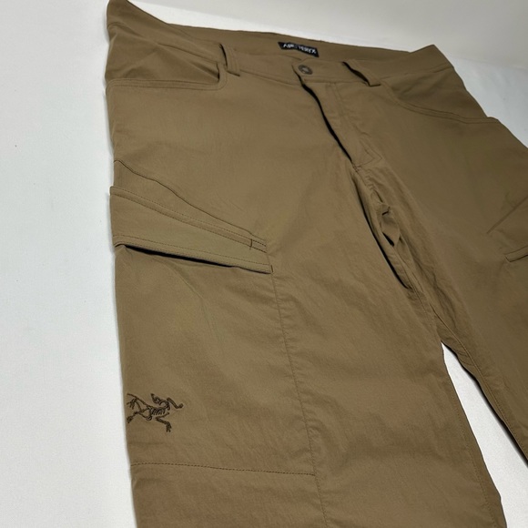 Arc'teryx Pants Arcteryx Rampart Brown Performance Stretch Cargo
